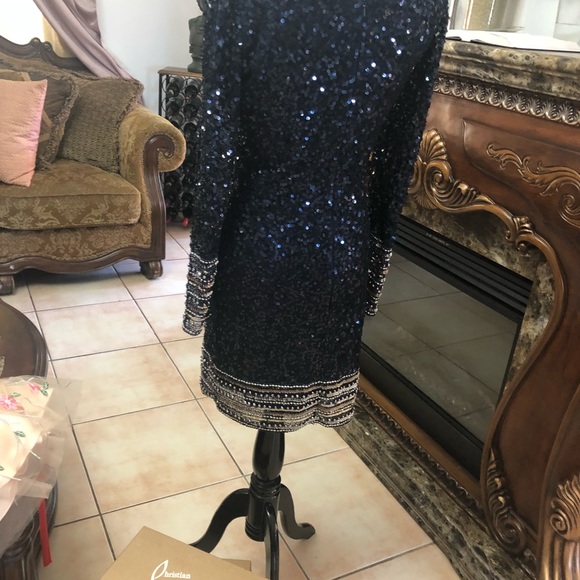 👗 - Picture 2 of 5